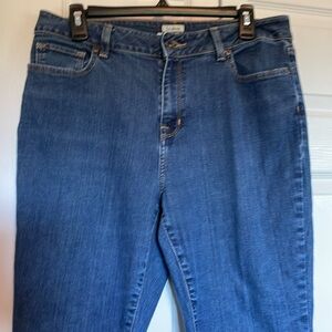 Women’s 12P LL Bean jeans classic fit medium wash denim pockets